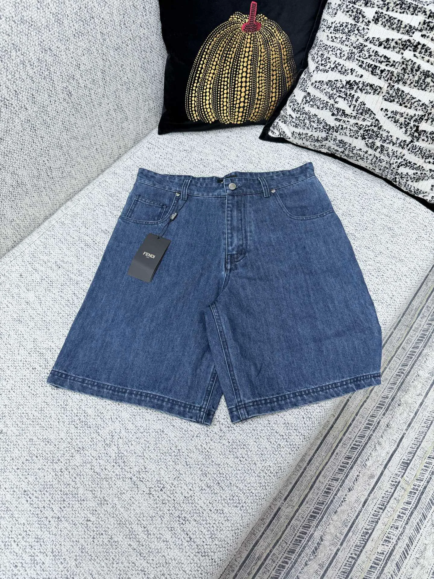 Men's Shorts FENDI 18074039