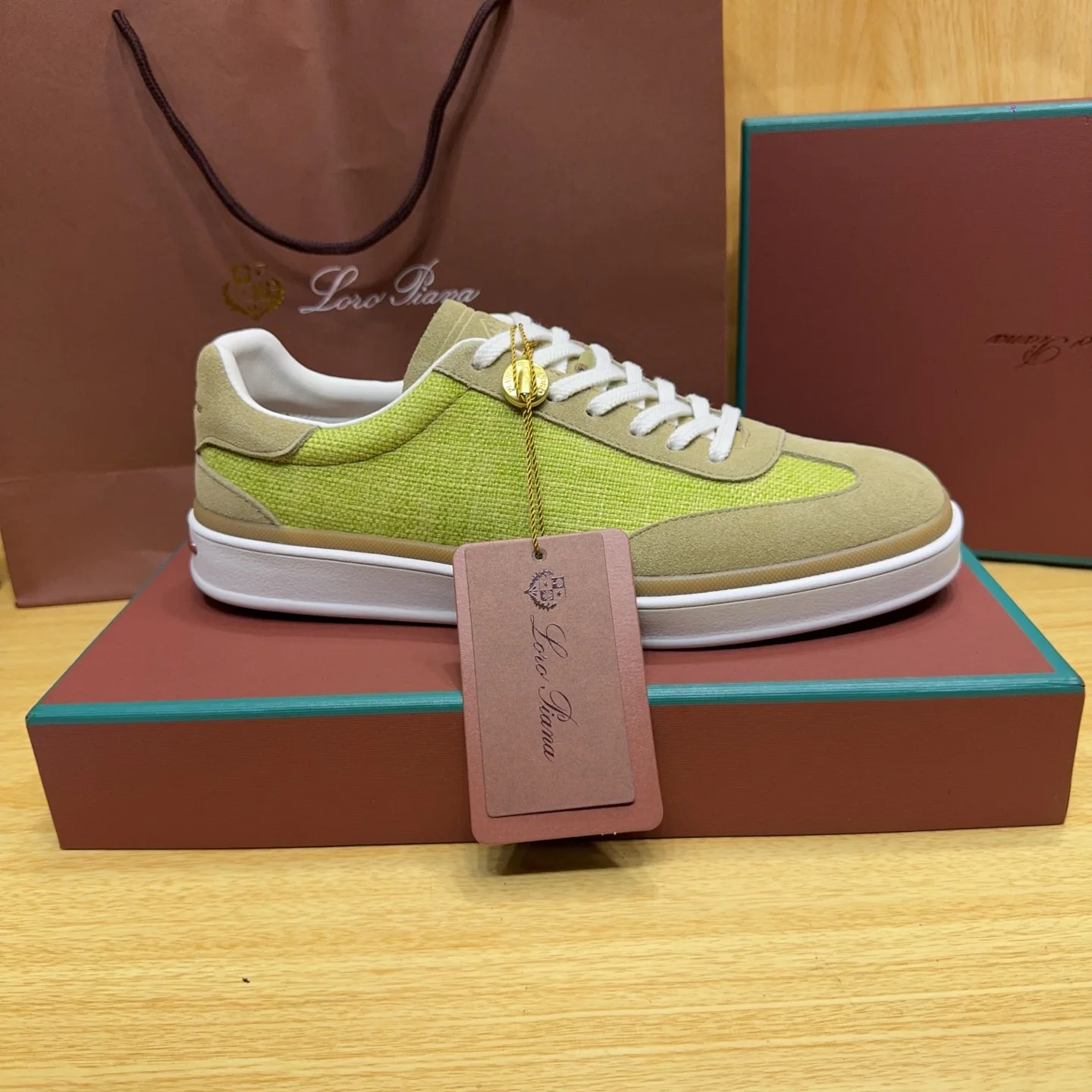 Women's Sneakers LORO PIANA 18263651