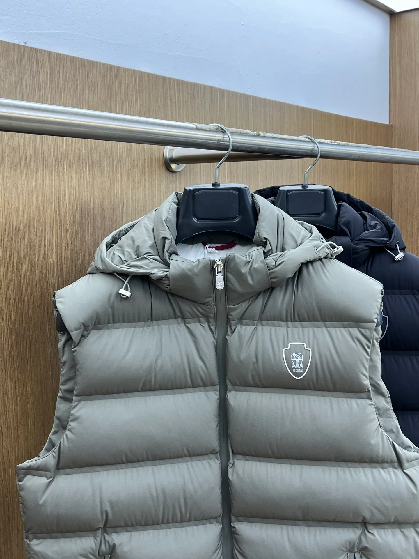 Men's Vests BRUNELLO CUCINELLI 18194607