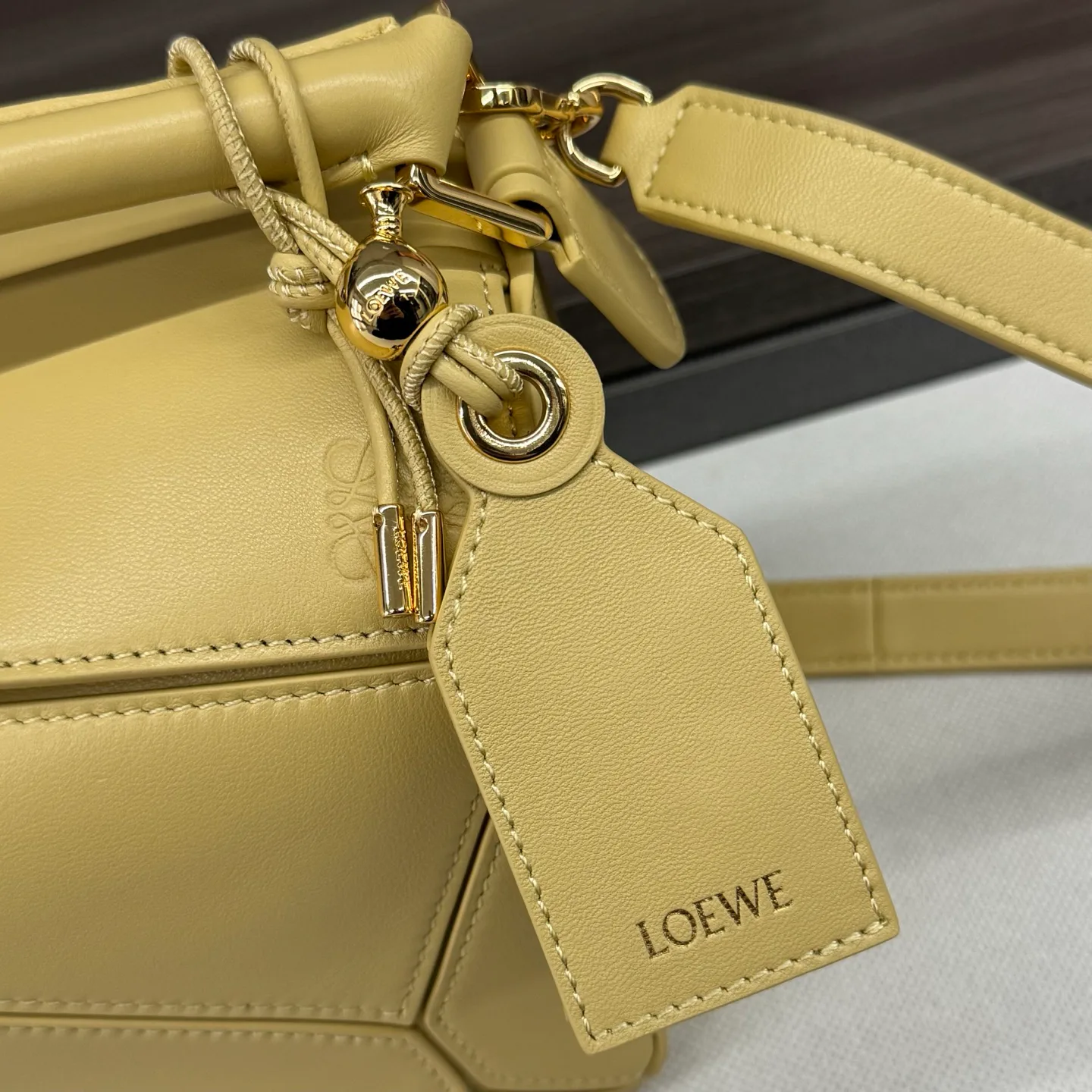 Women's Classic Handbags LOEWE 17270386