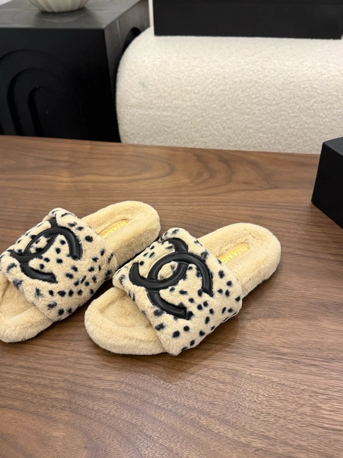 Women's Slippers CHANEL 18223622