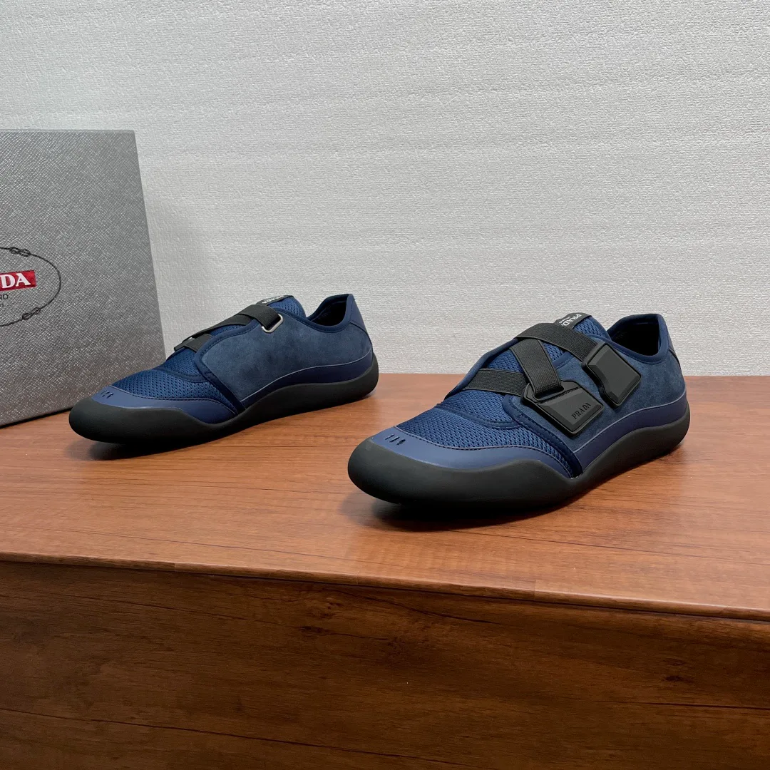 Men's Sneakers PRADA 17298418