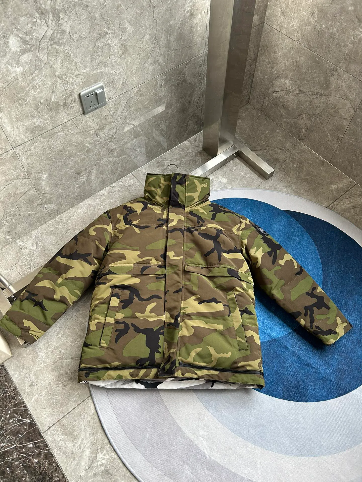 Women's Jackets And Down Jackets CANADA GOOSE 17854554