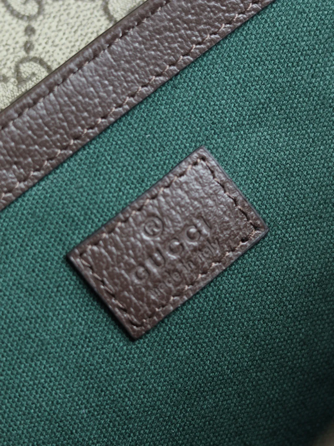Классические Сумки Женские Gucci 18614517