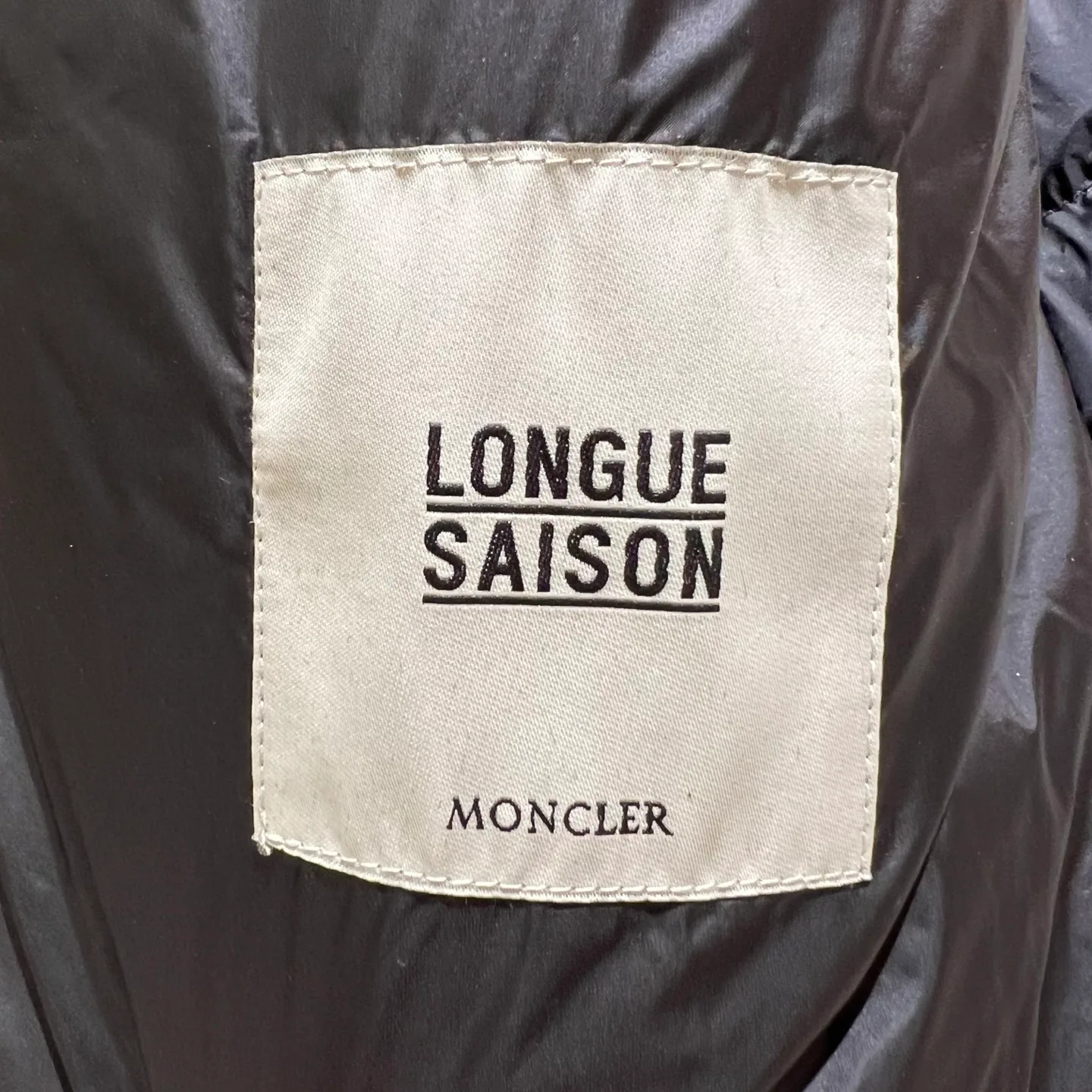 Women's Jackets And Down Jackets MONCLER 18180089