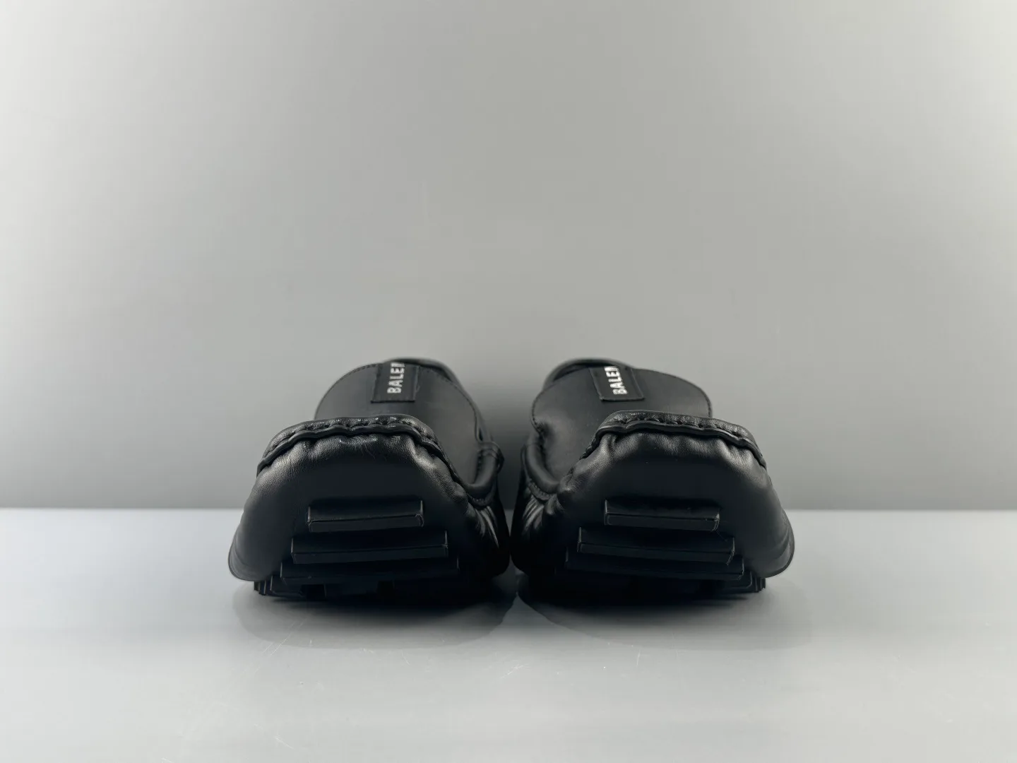 Men's Loafers And Dress Shoes BALENCIAGA 17891582