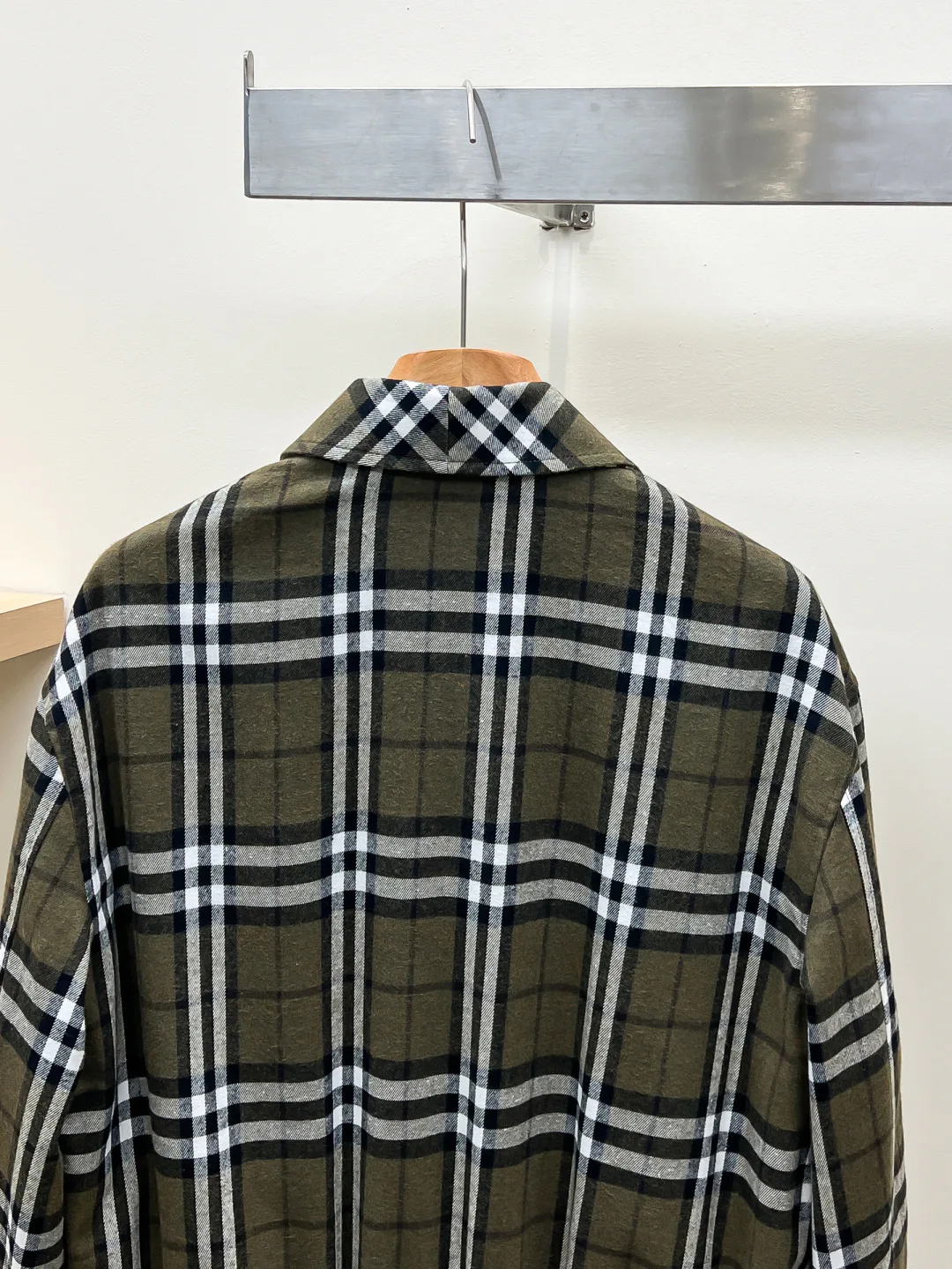 Men's Jackets And Down Jackets BURBERRY 18499084