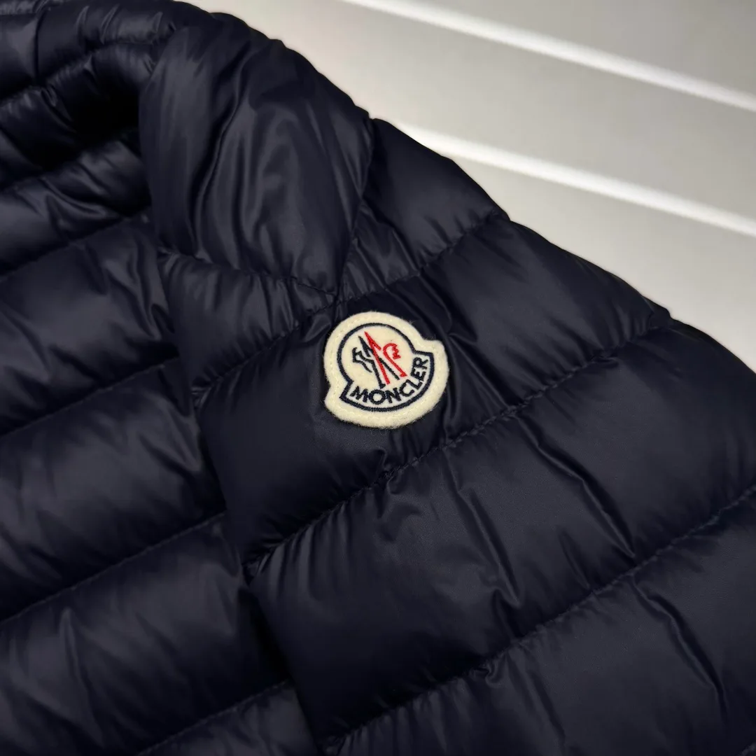 Men's Jackets And Down Jackets MONCLER 18327192