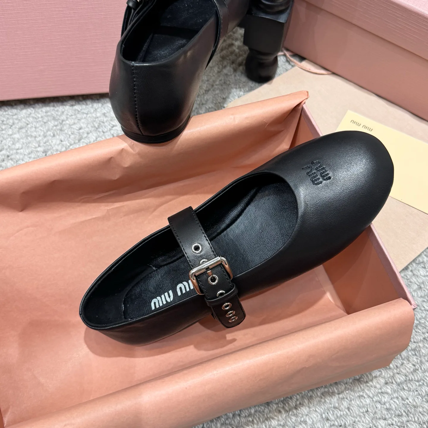 Women's Ballet Flats MIU MIU 17844878