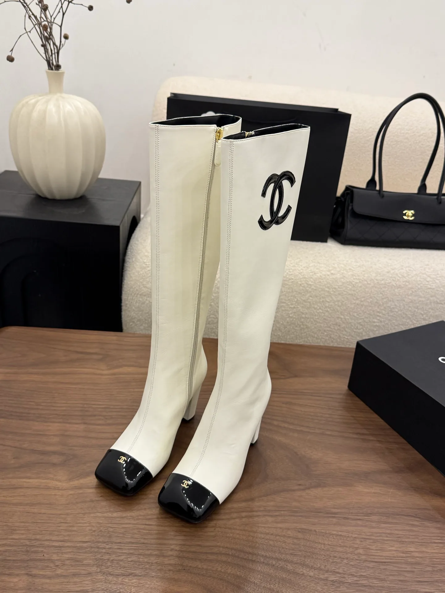 Women's Boots CHANEL 17925192