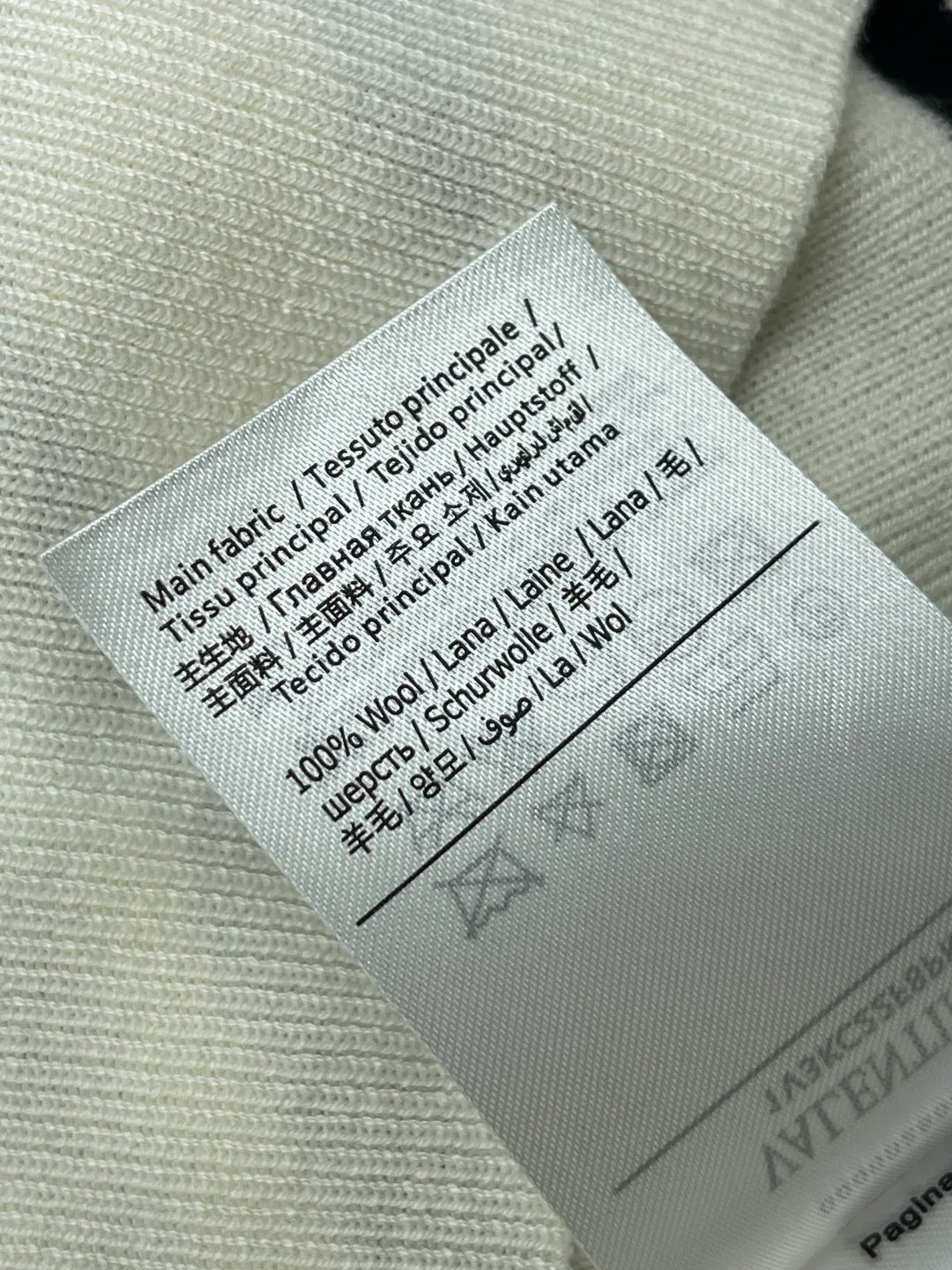 Women's Jumpers And Sweaters VALENTINO 17941116