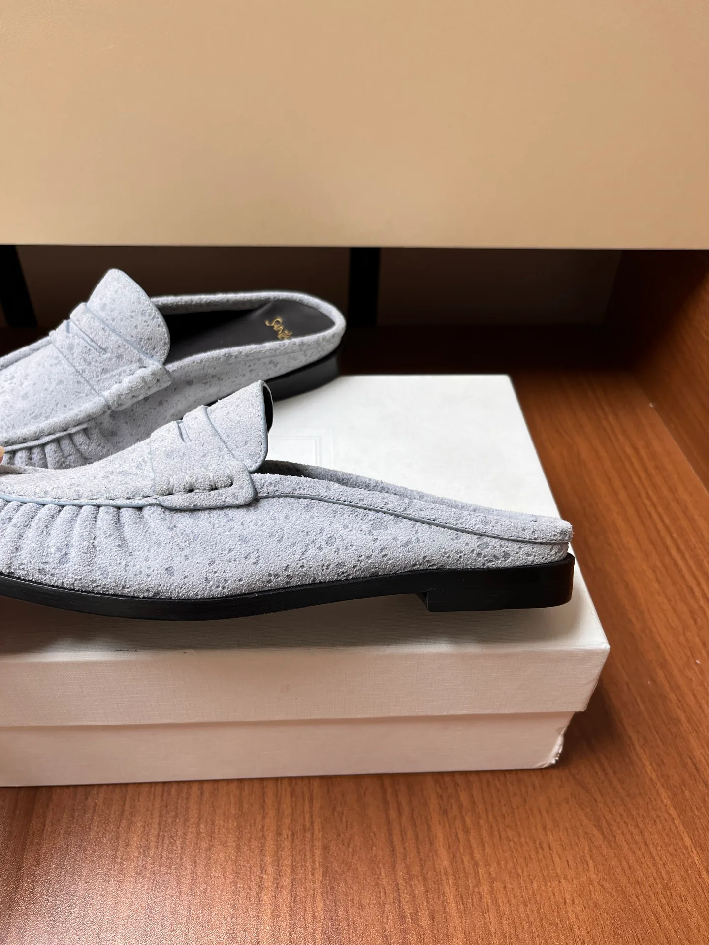Women's Loafers And Moccasins SAINT LAURENT 18037879