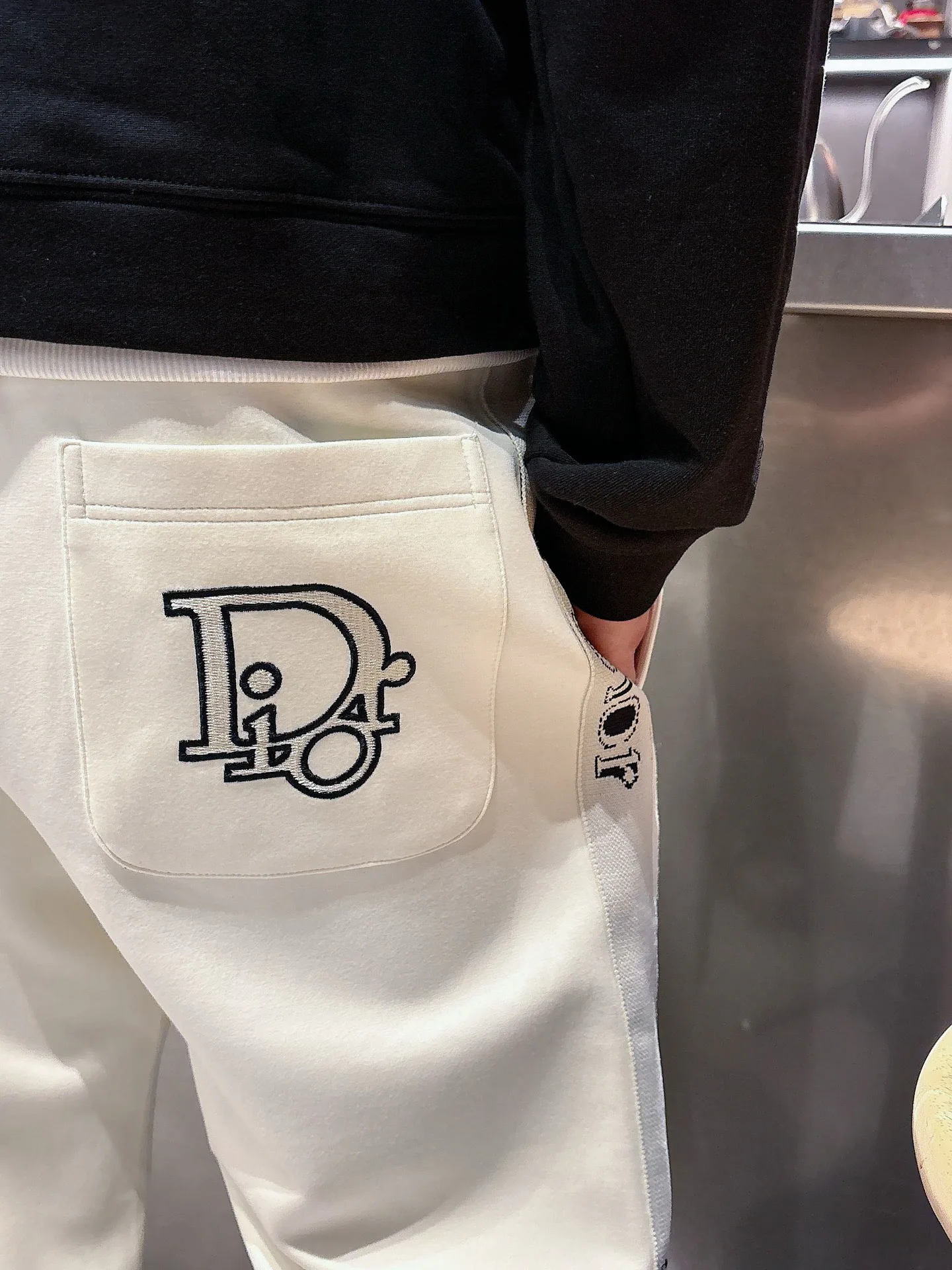 Брюки Мужские Christian Dior 18596839
