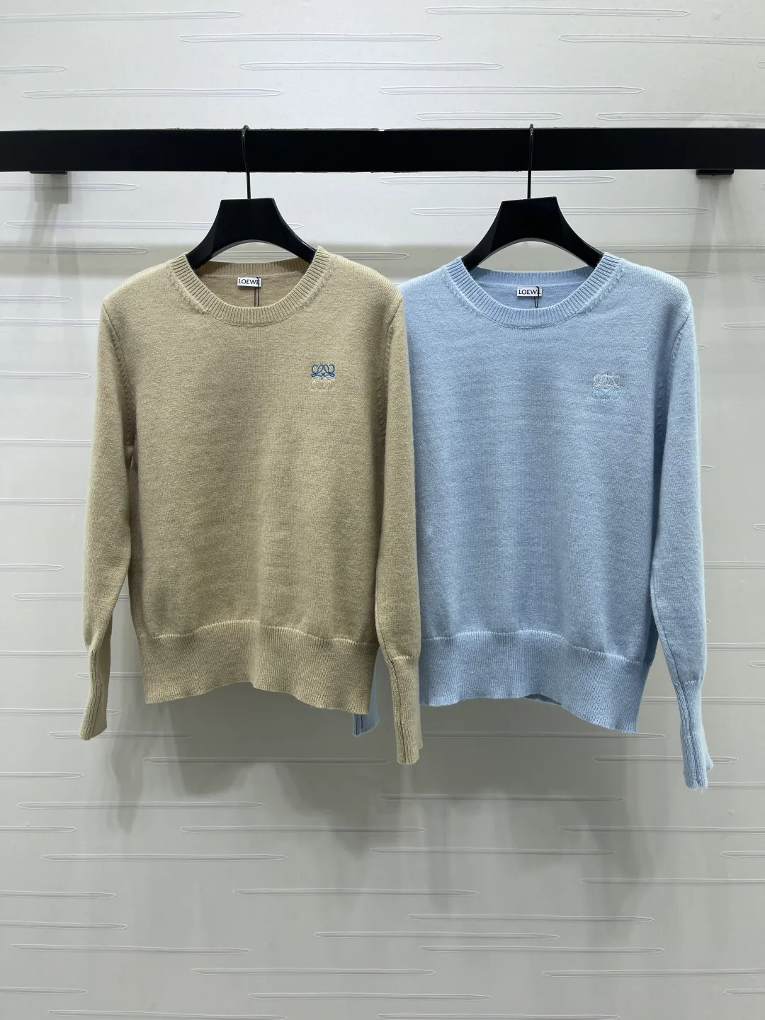 Women's Jumpers And Sweaters LOEWE 17856322