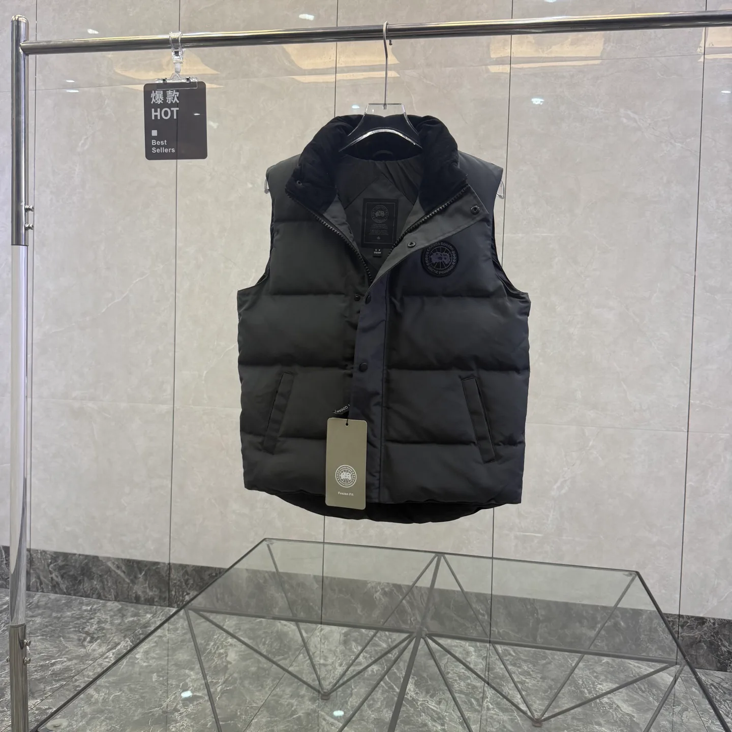 Women's Vests CANADA GOOSE 17949433