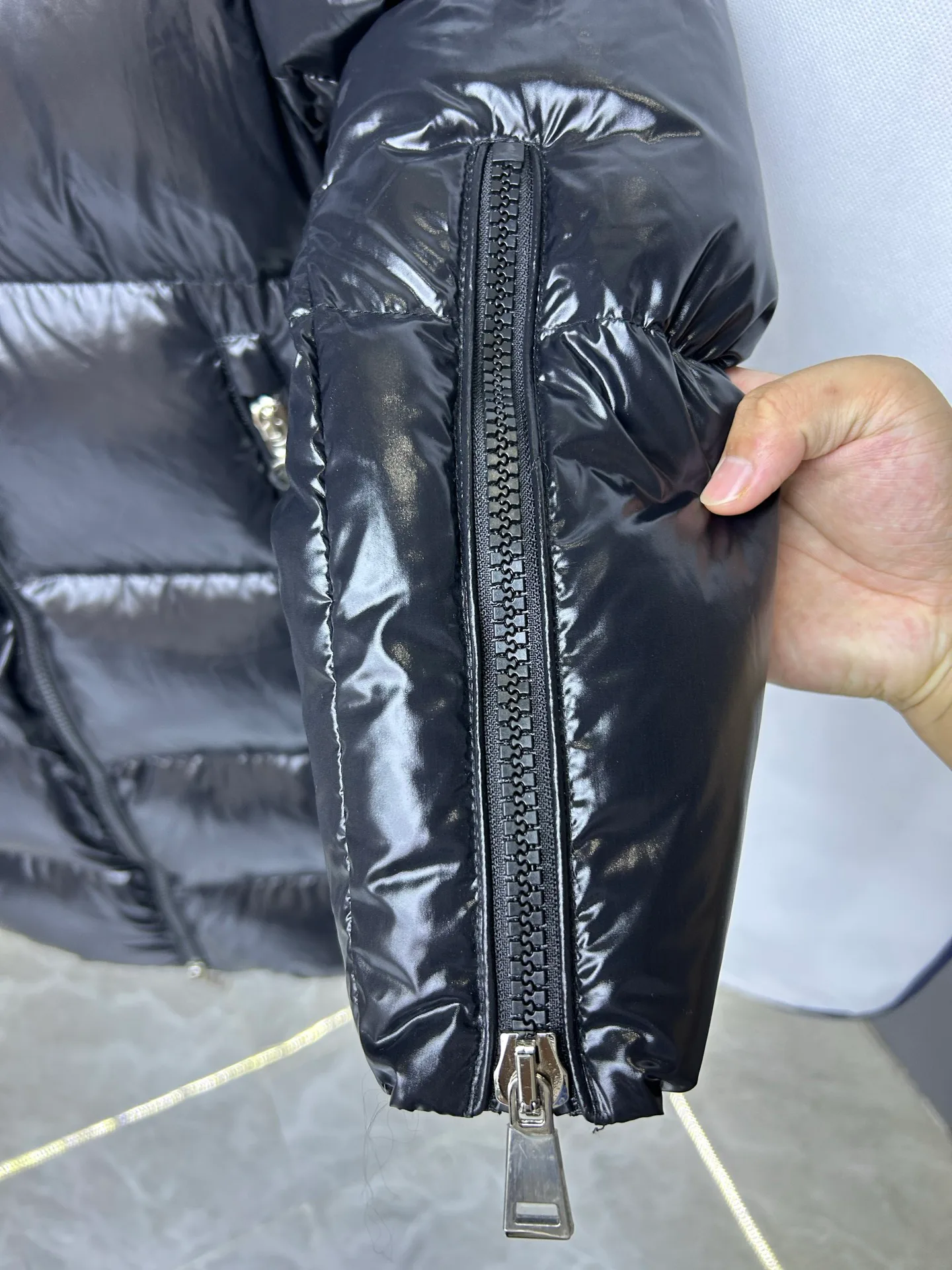 Women's Jackets And Down Jackets MONCLER 17810370
