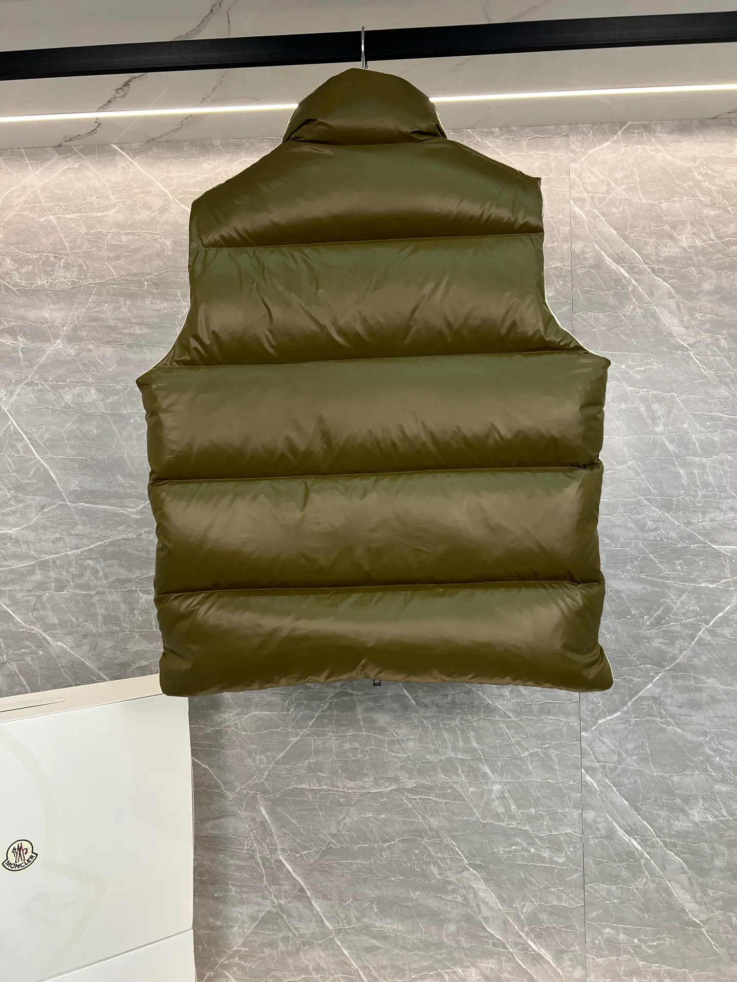 Жилеты Мужские Moncler 18599856