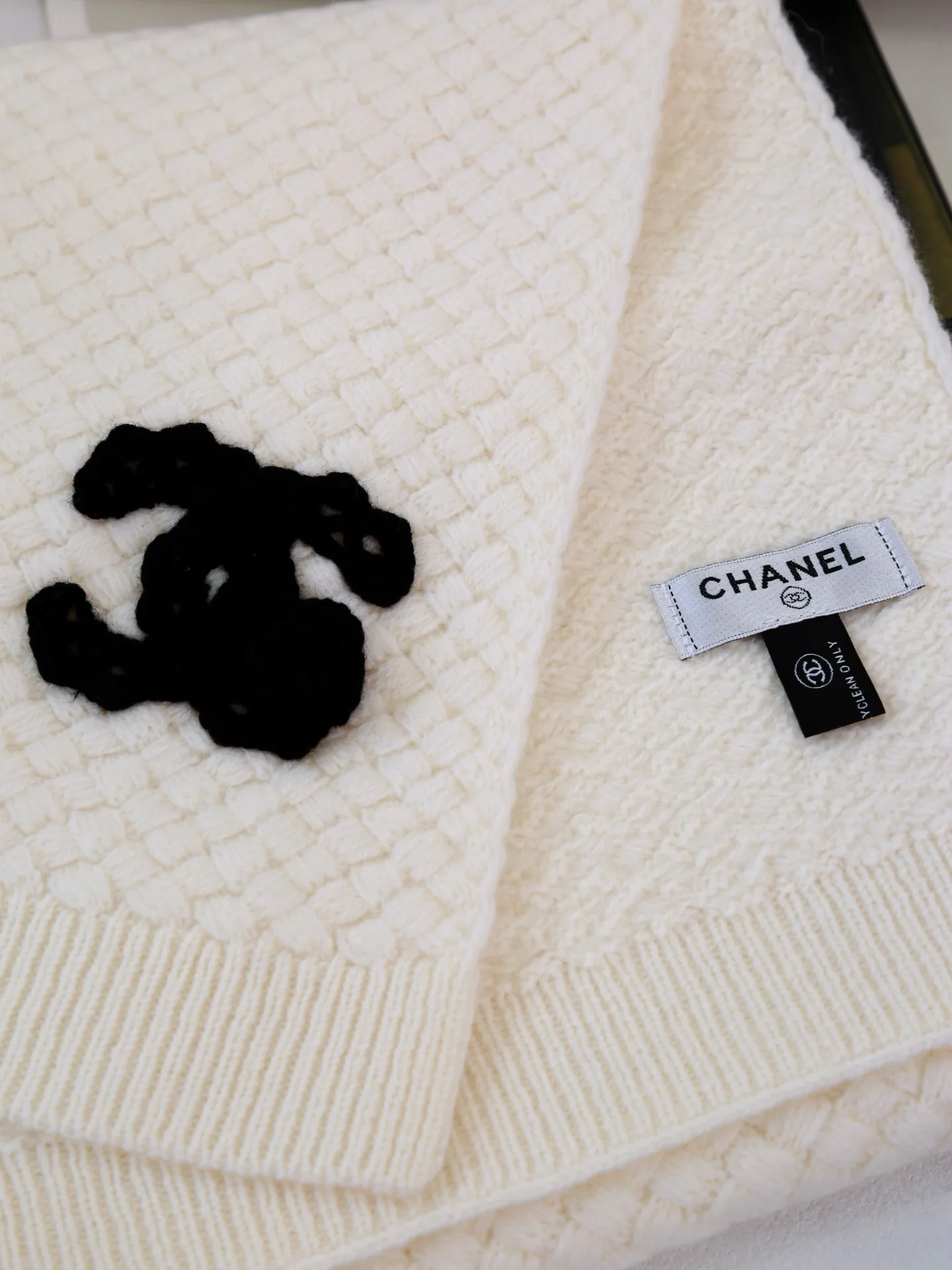 Scarves CHANEL 18427047