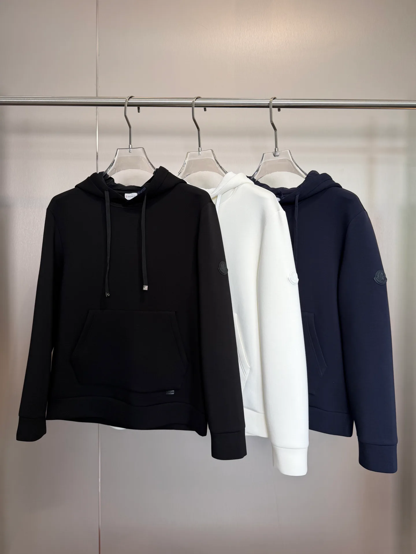 Men's Sweatshirts And Hoodies MONCLER 17933549