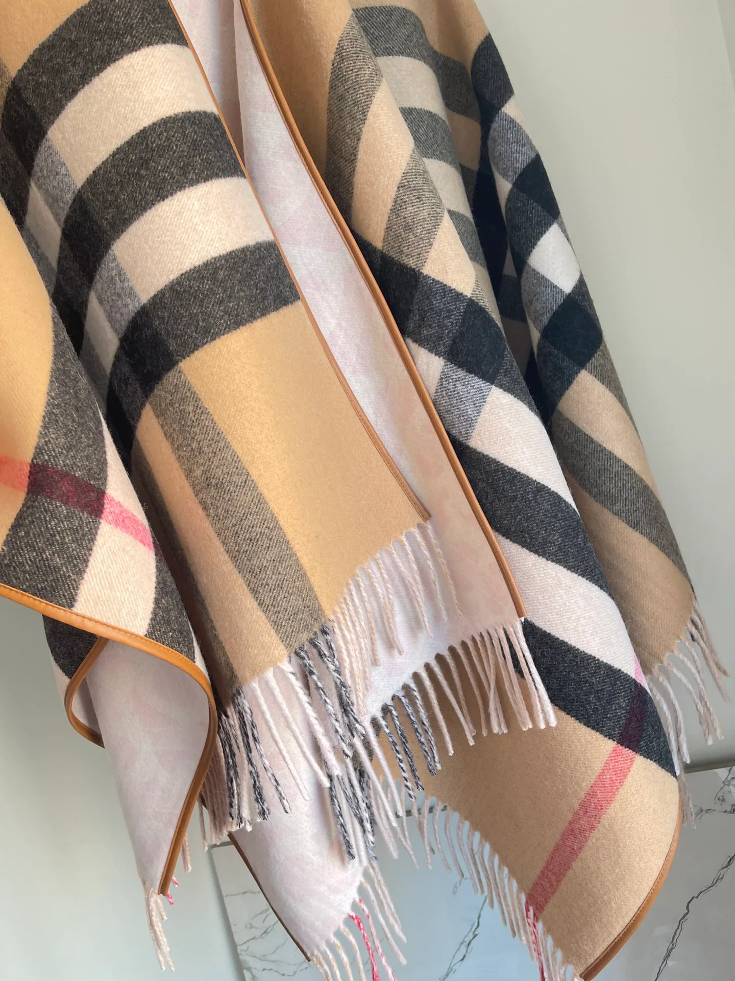 Scarves BURBERRY 17850235