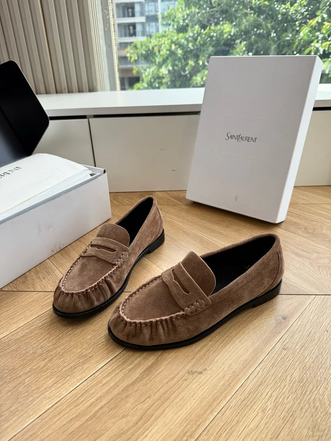 Women's Loafers And Moccasins SAINT LAURENT 17569092