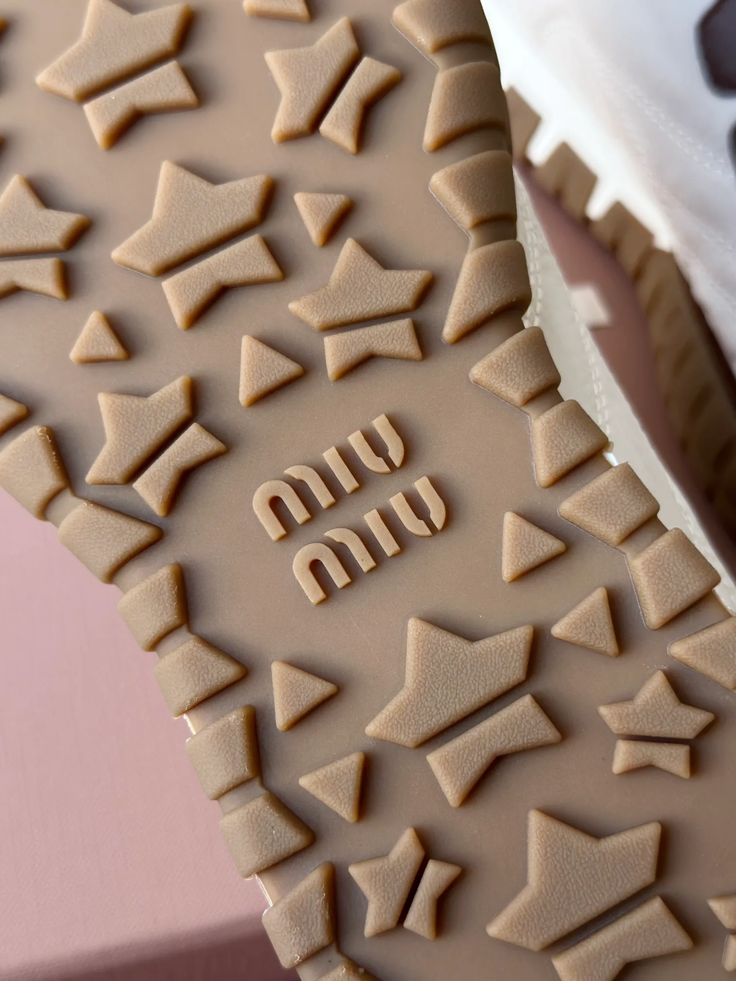 Women's Sneakers MIU MIU 18006186