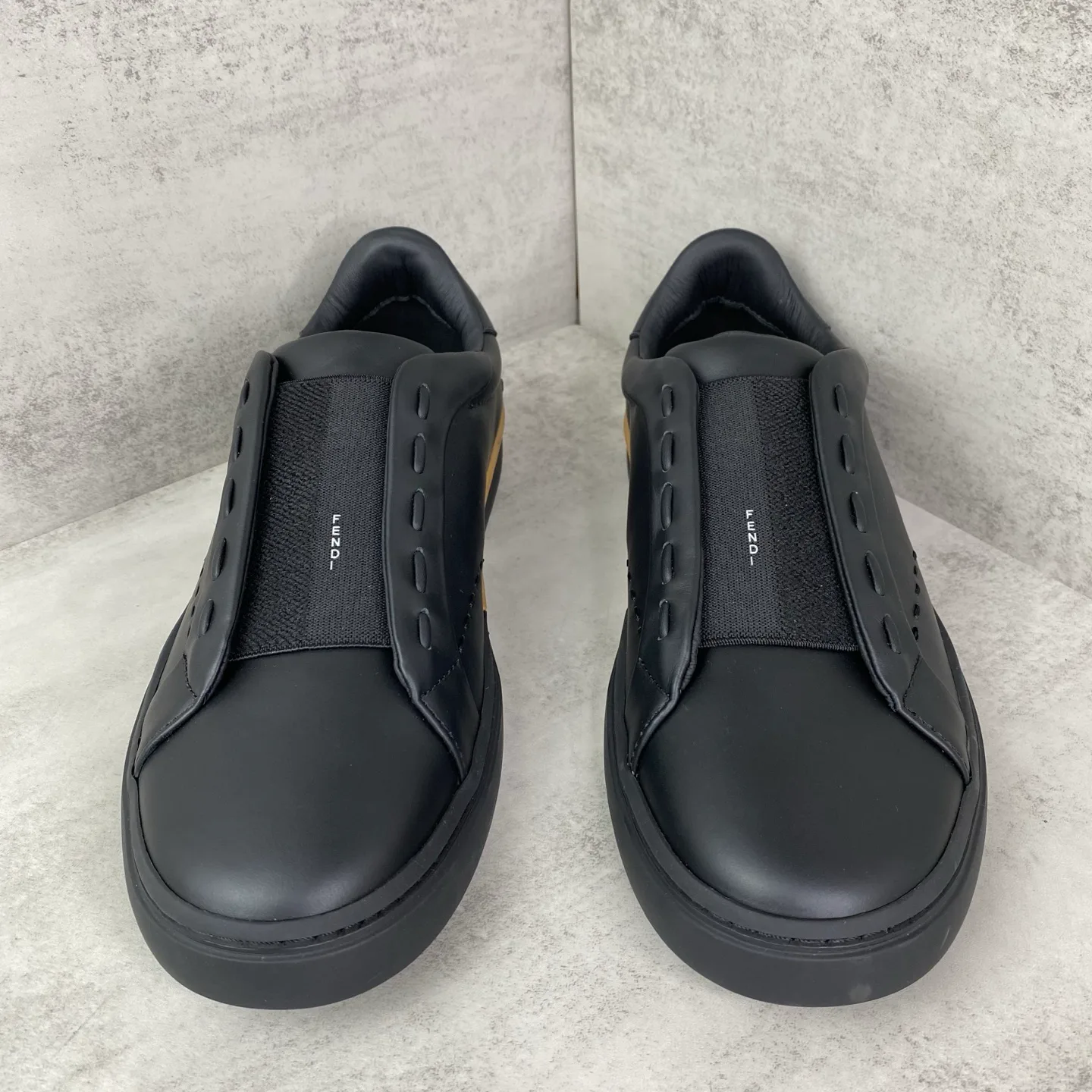 Men's Sneakers FENDI 17829621