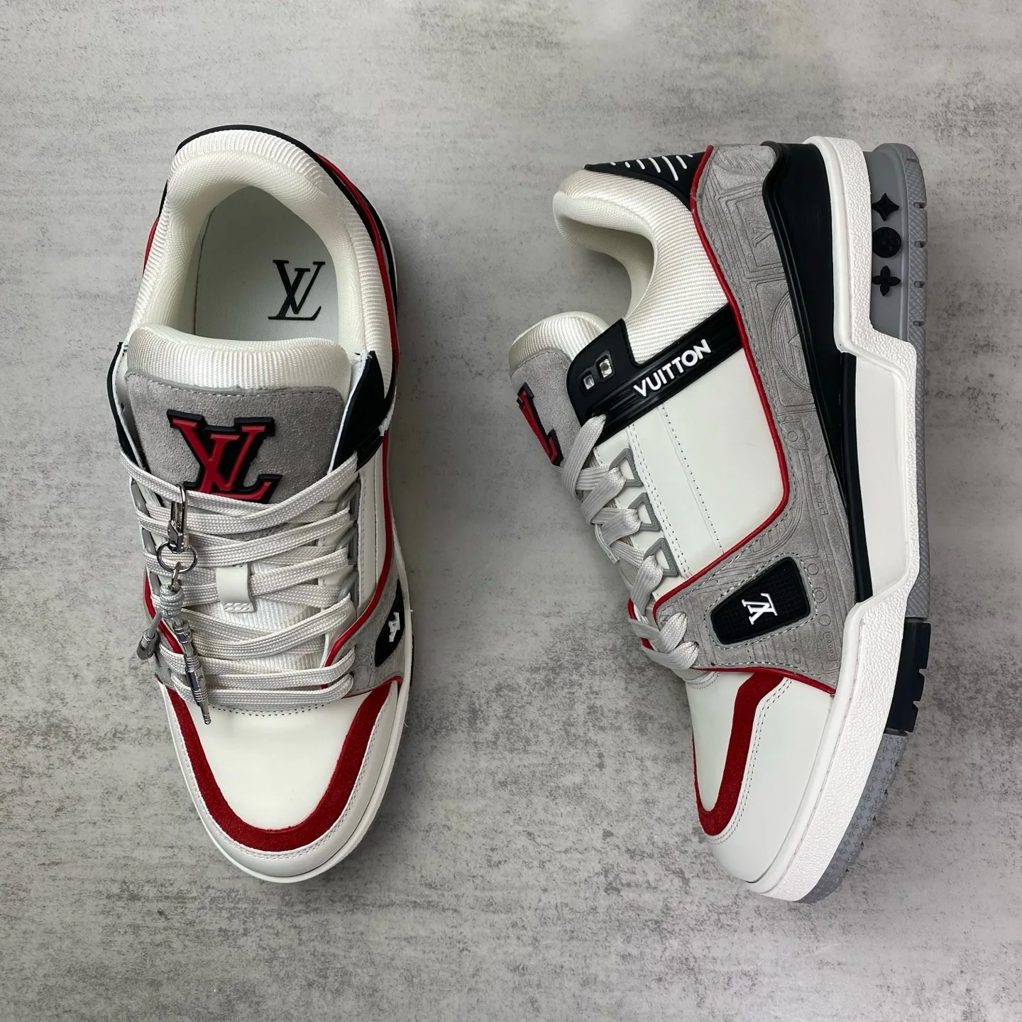 Women's Sneakers LOUIS VUITTON 17961753