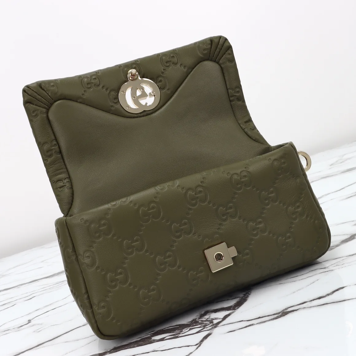 Women's Classic Handbags GUCCI 18210714