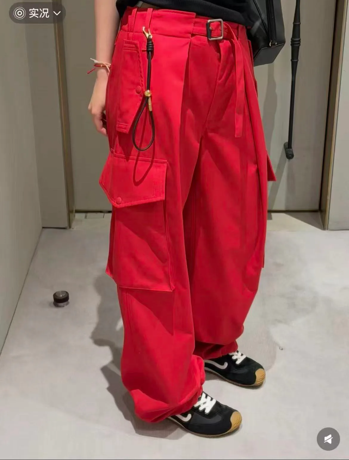 Women's Trousers LOEWE 18027311