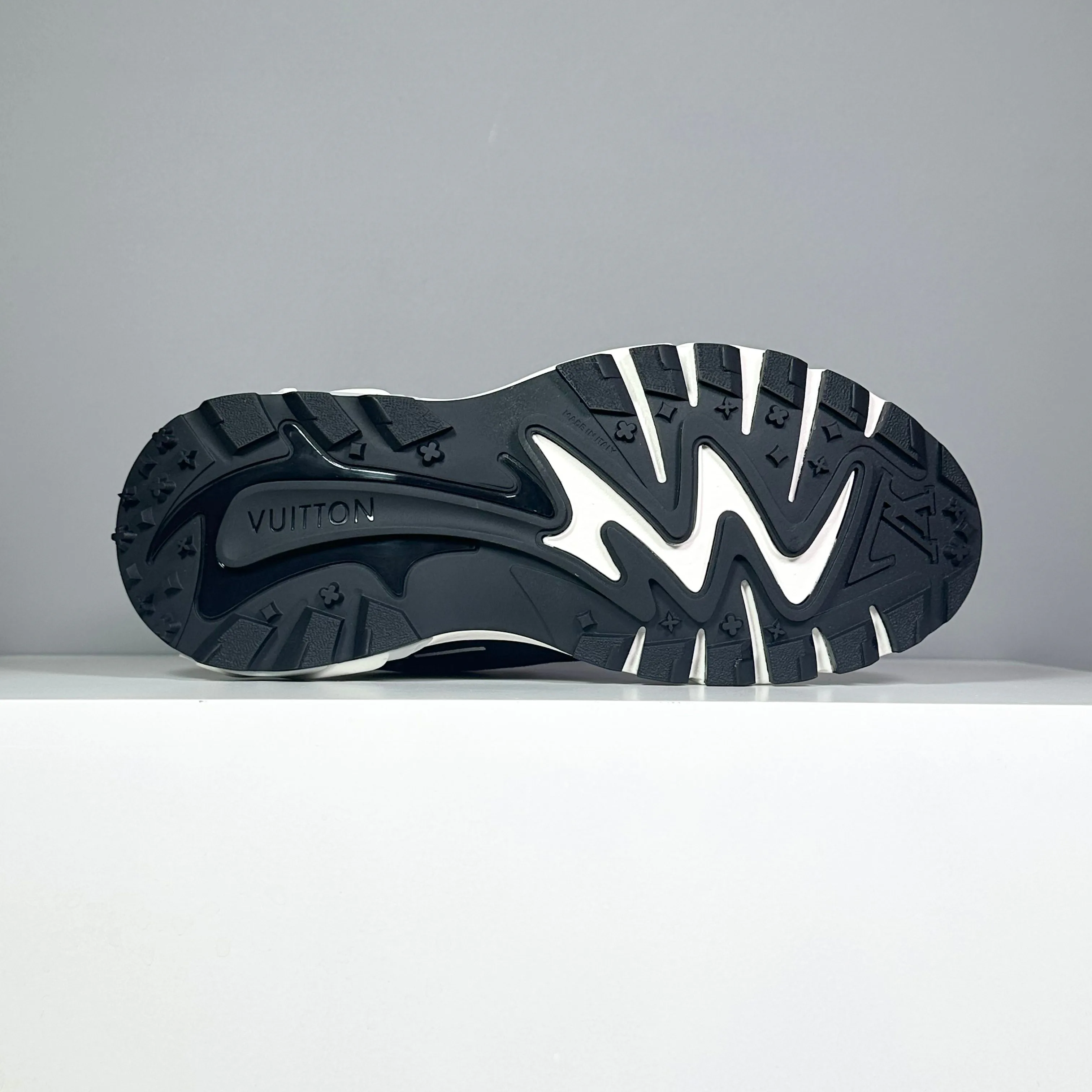 Women's Sneakers LOUIS VUITTON 17682021