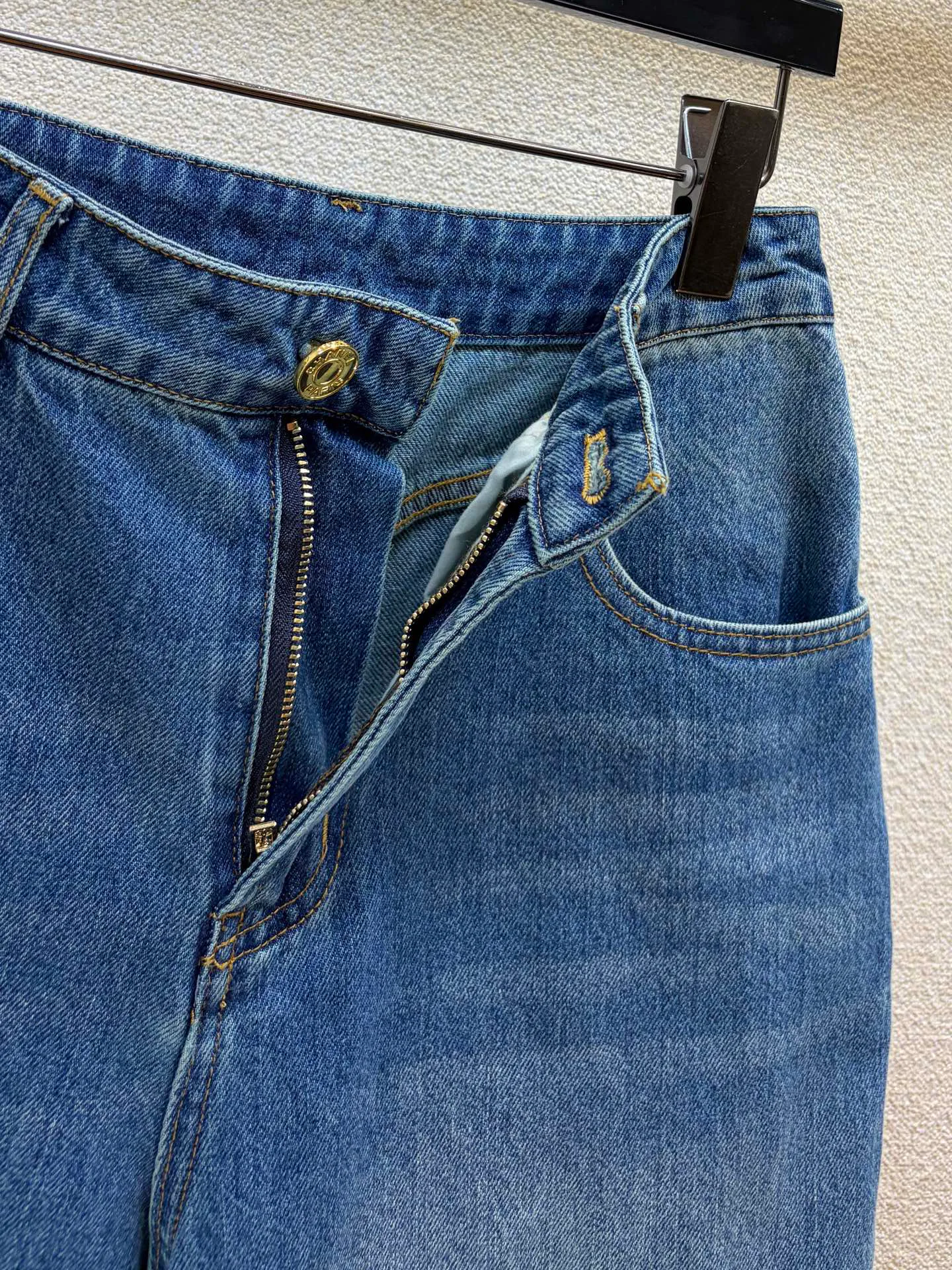 Women's Jeans CHANEL 18408095