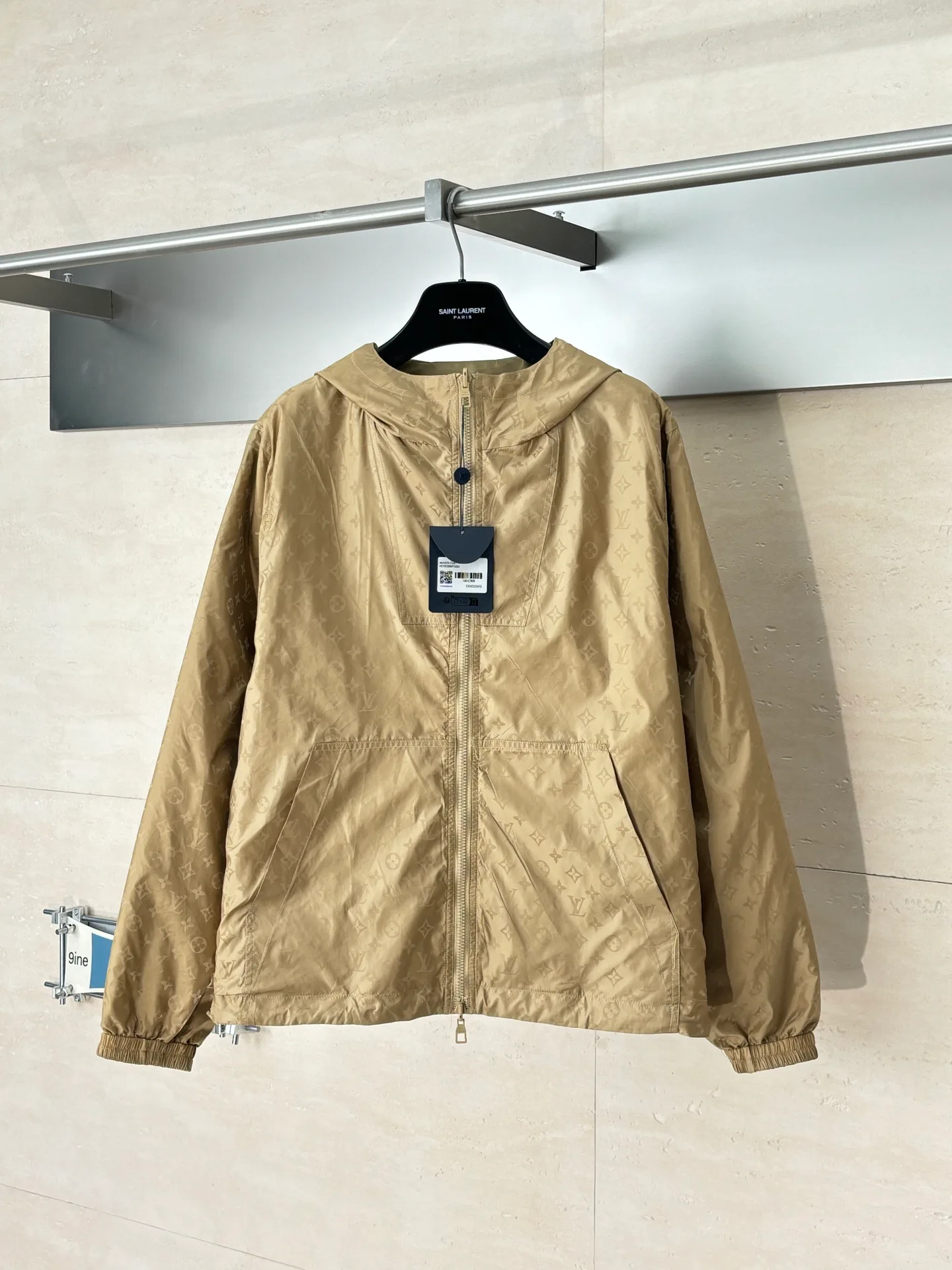 Men's Jackets And Down Jackets LOUIS VUITTON 18179354