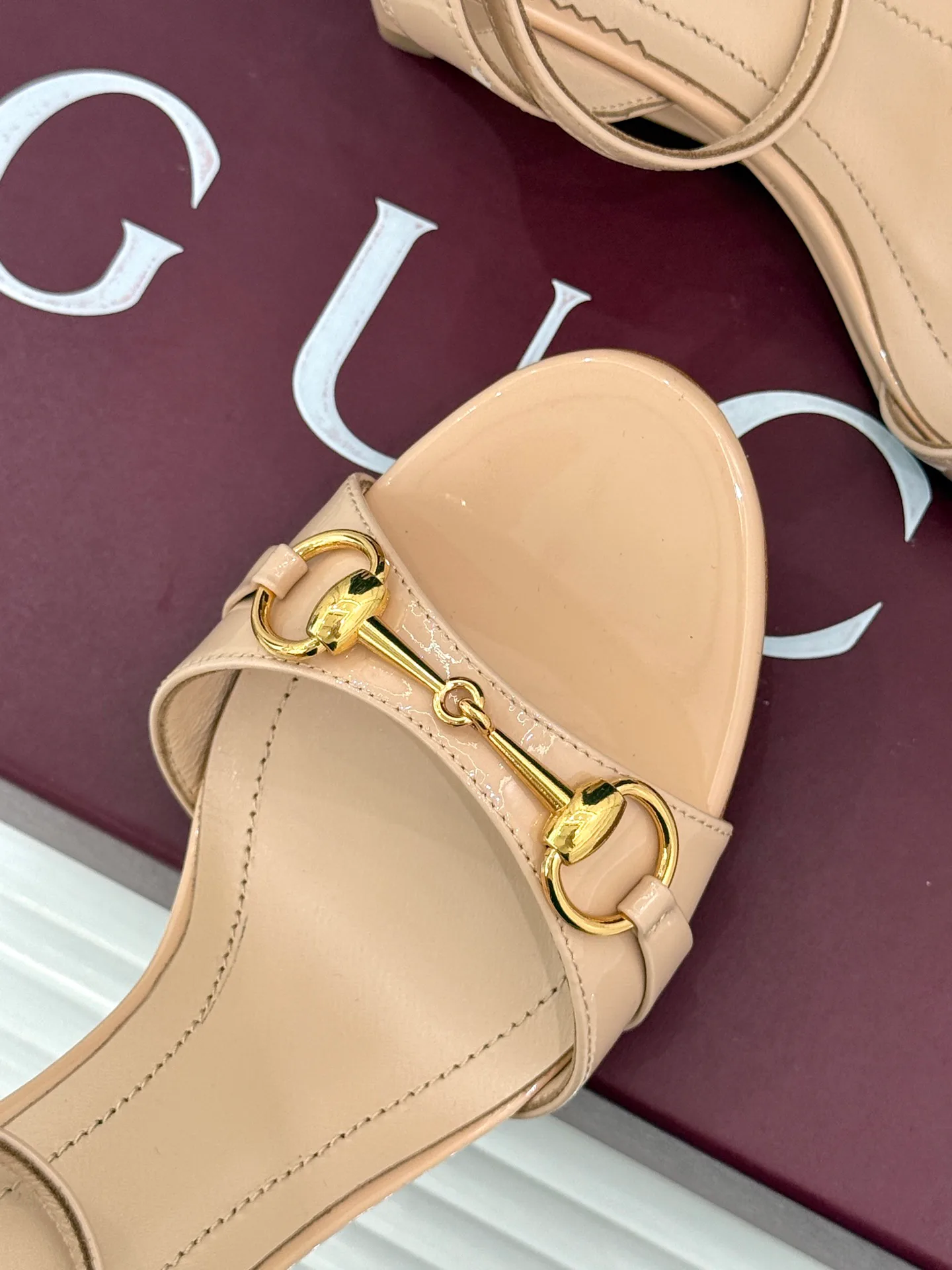 Women's Open-Toe Sandals GUCCI 17856183