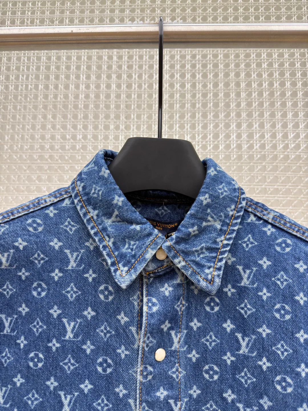Men's Shirts LOUIS VUITTON 18413865