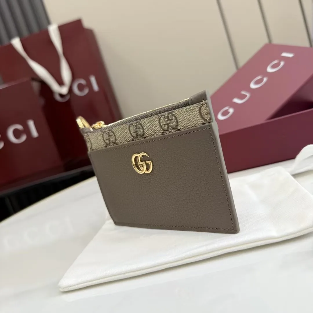 Women's Clutches GUCCI 17882883