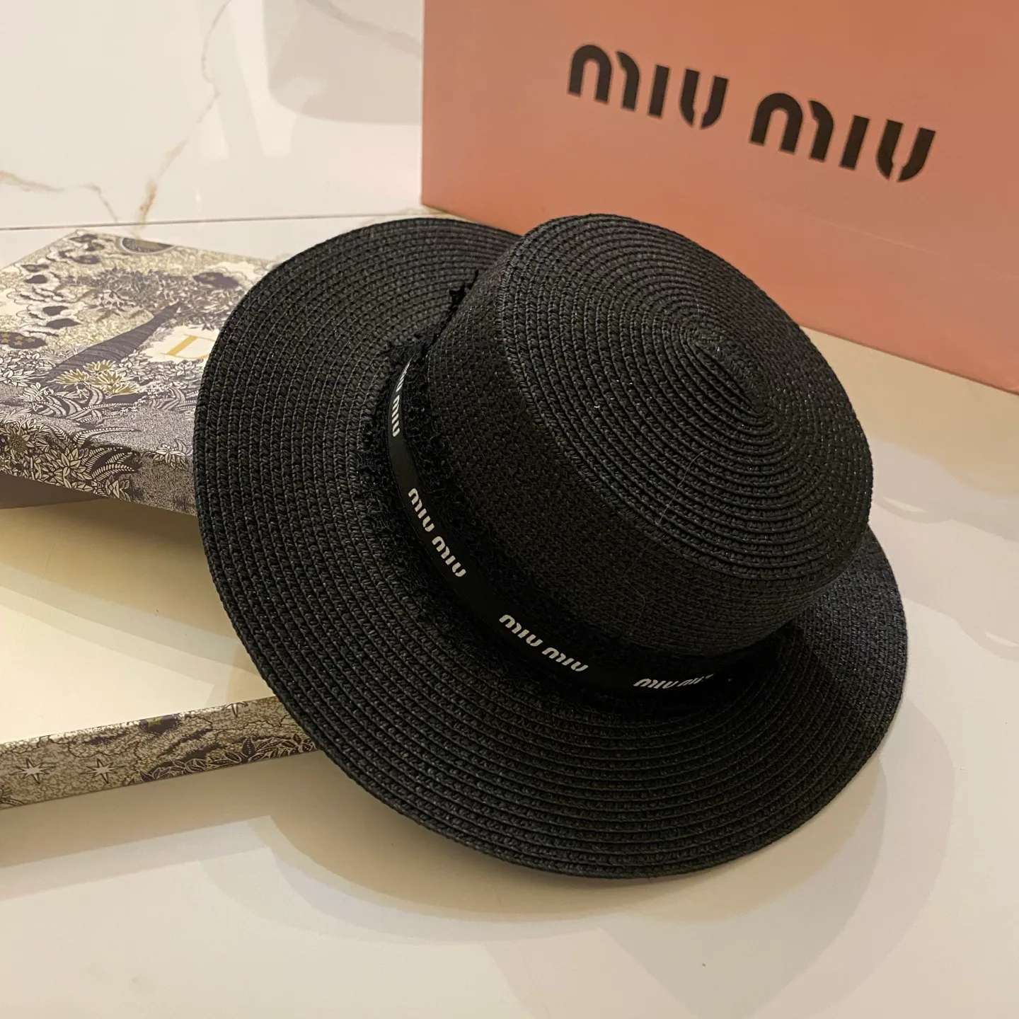 Hats MIU MIU 17498288