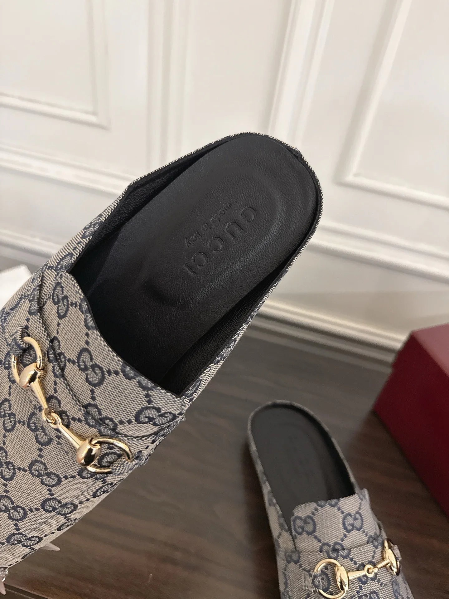 Women's Mules And Clogs GUCCI 17956789