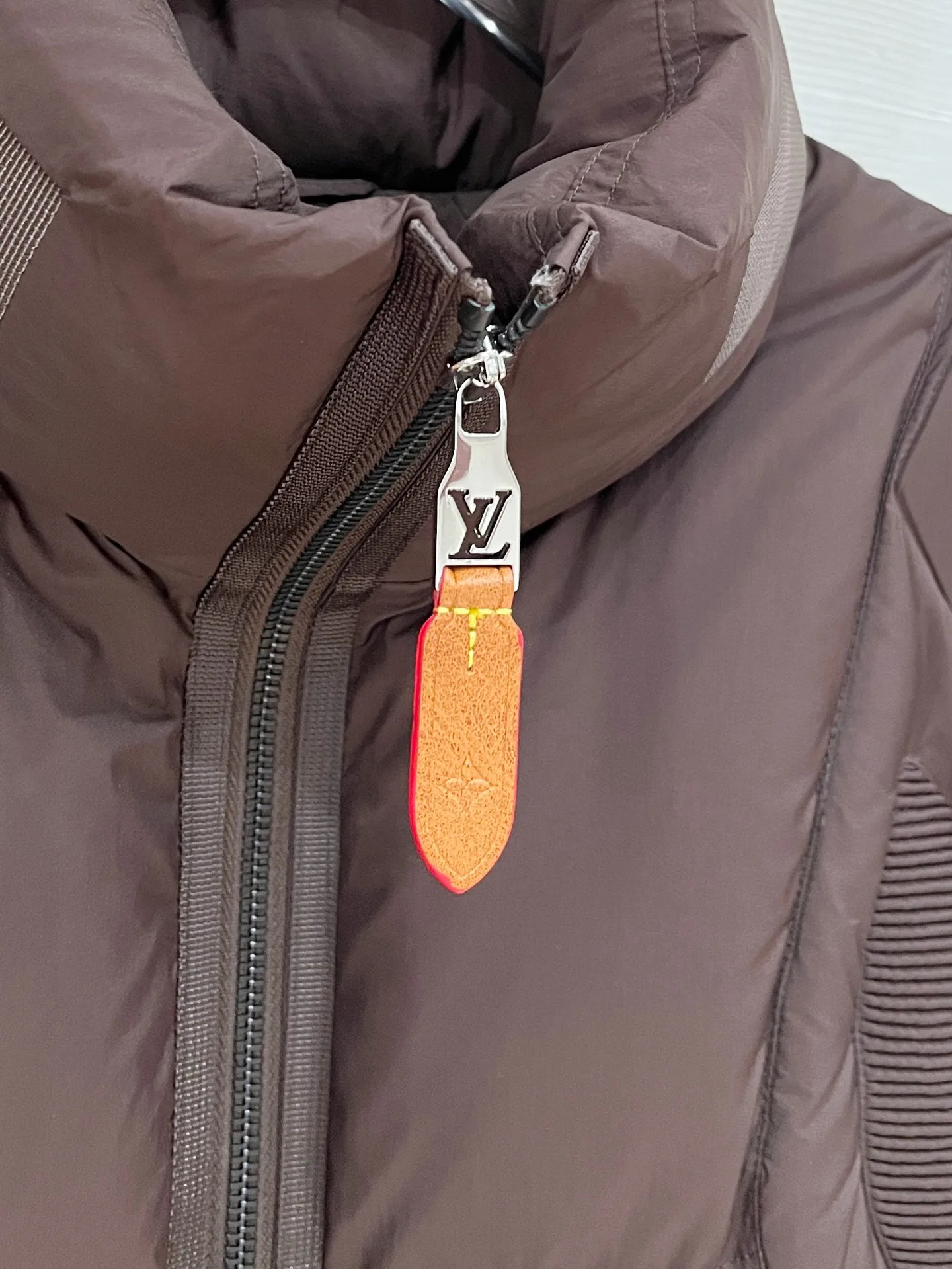 Men's Jackets And Down Jackets LOUIS VUITTON 17930651