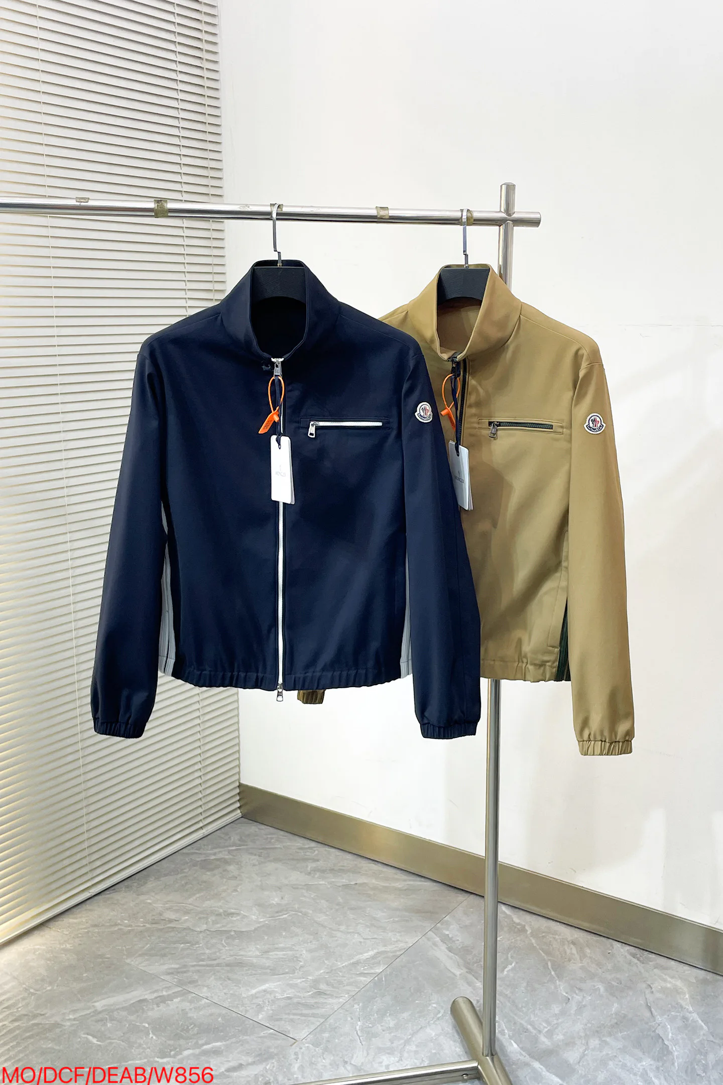 Куртки И Пуховики Мужские Moncler 18645145