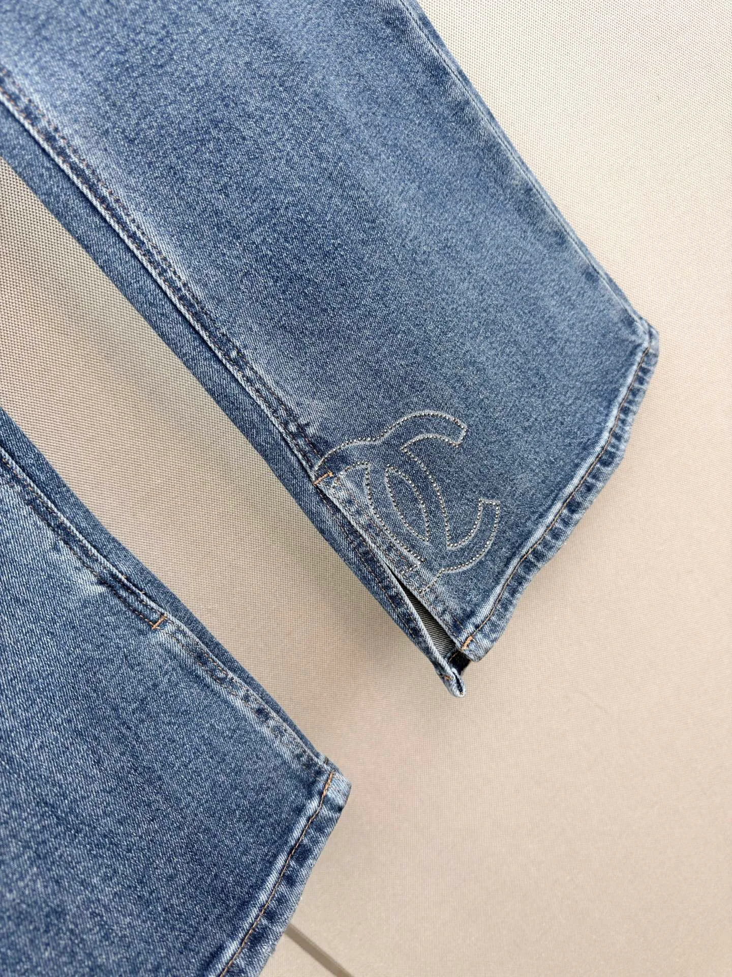 Women's Jeans CHANEL 18138158