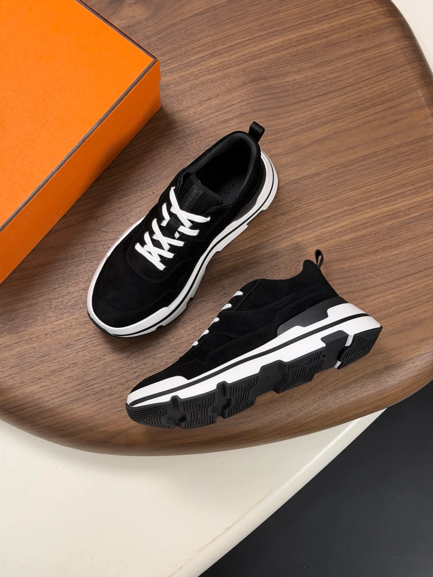 Men's Sneakers HERMES 18116578