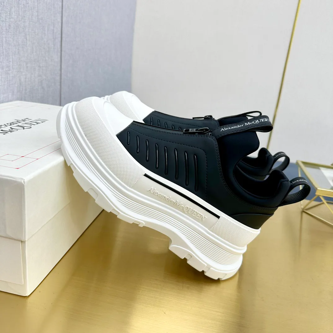 Women's Sneakers ALEXANDER MCQUEEN 18397476