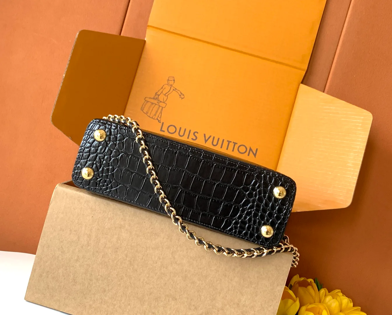 Women's Classic Handbags LOUIS VUITTON 18520933