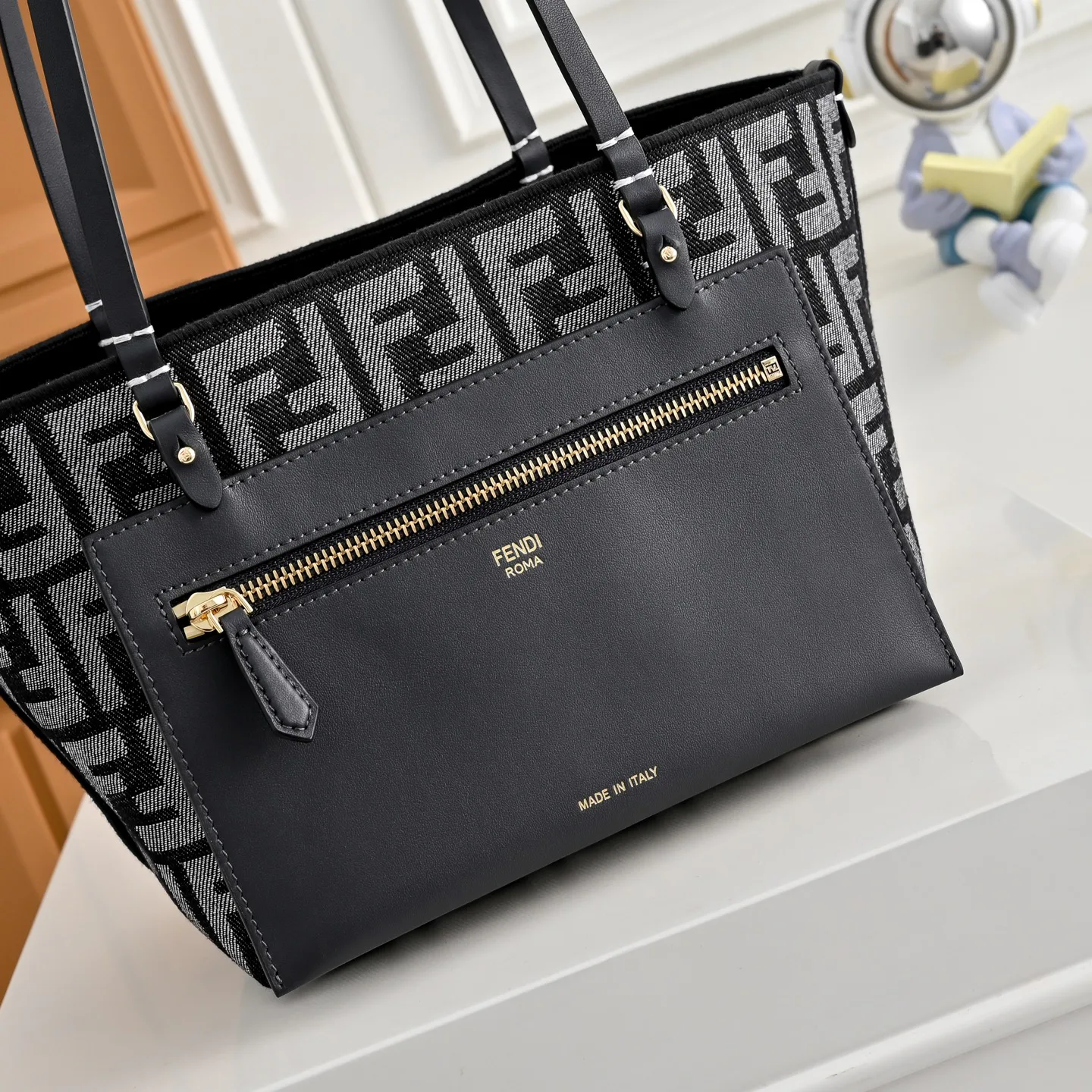 Women's Classic Handbags FENDI 16830654