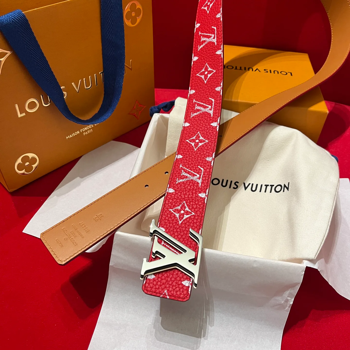 Belts LOUIS VUITTON 17645324