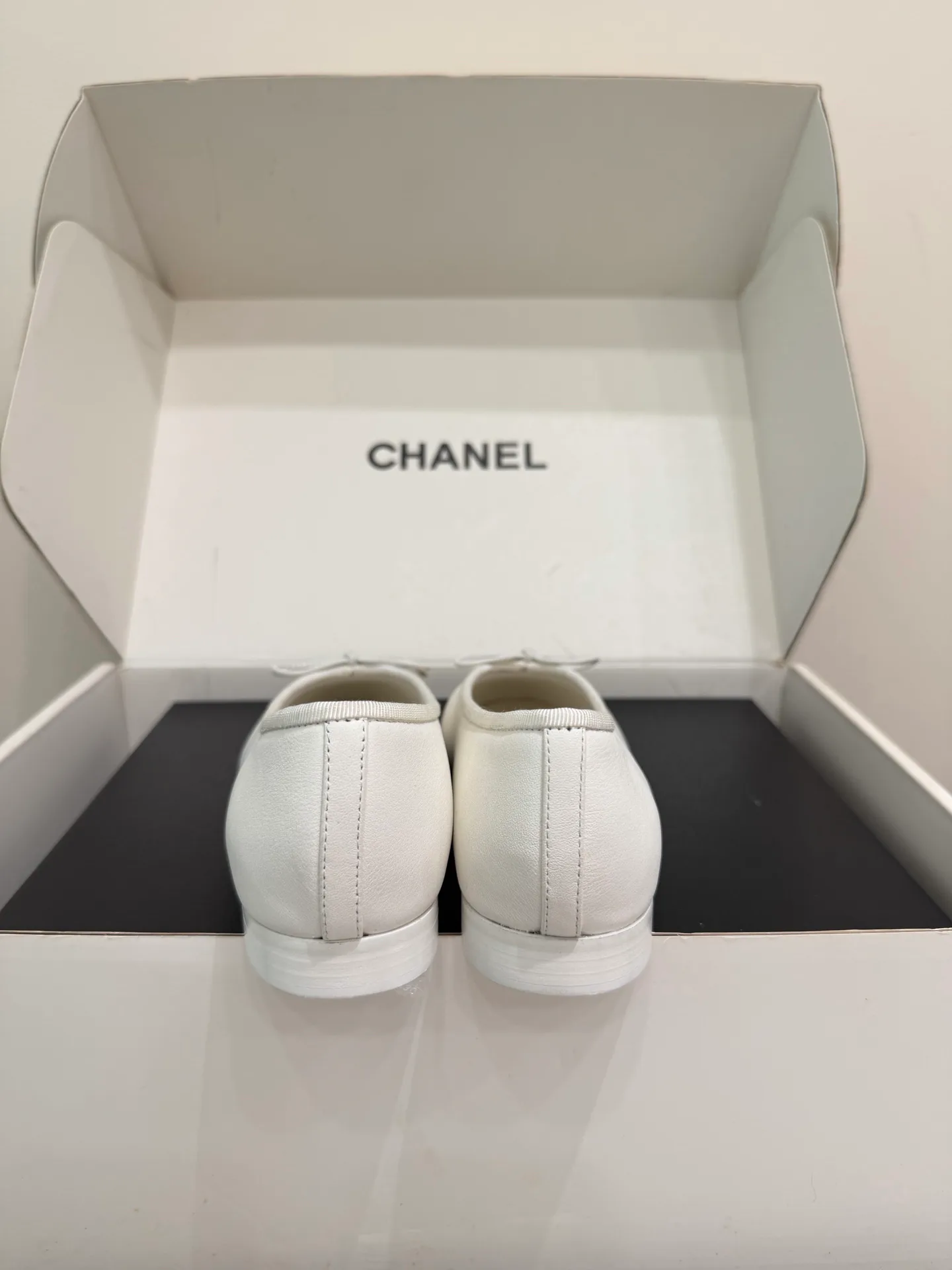 Women's Ballet Flats CHANEL 18080135