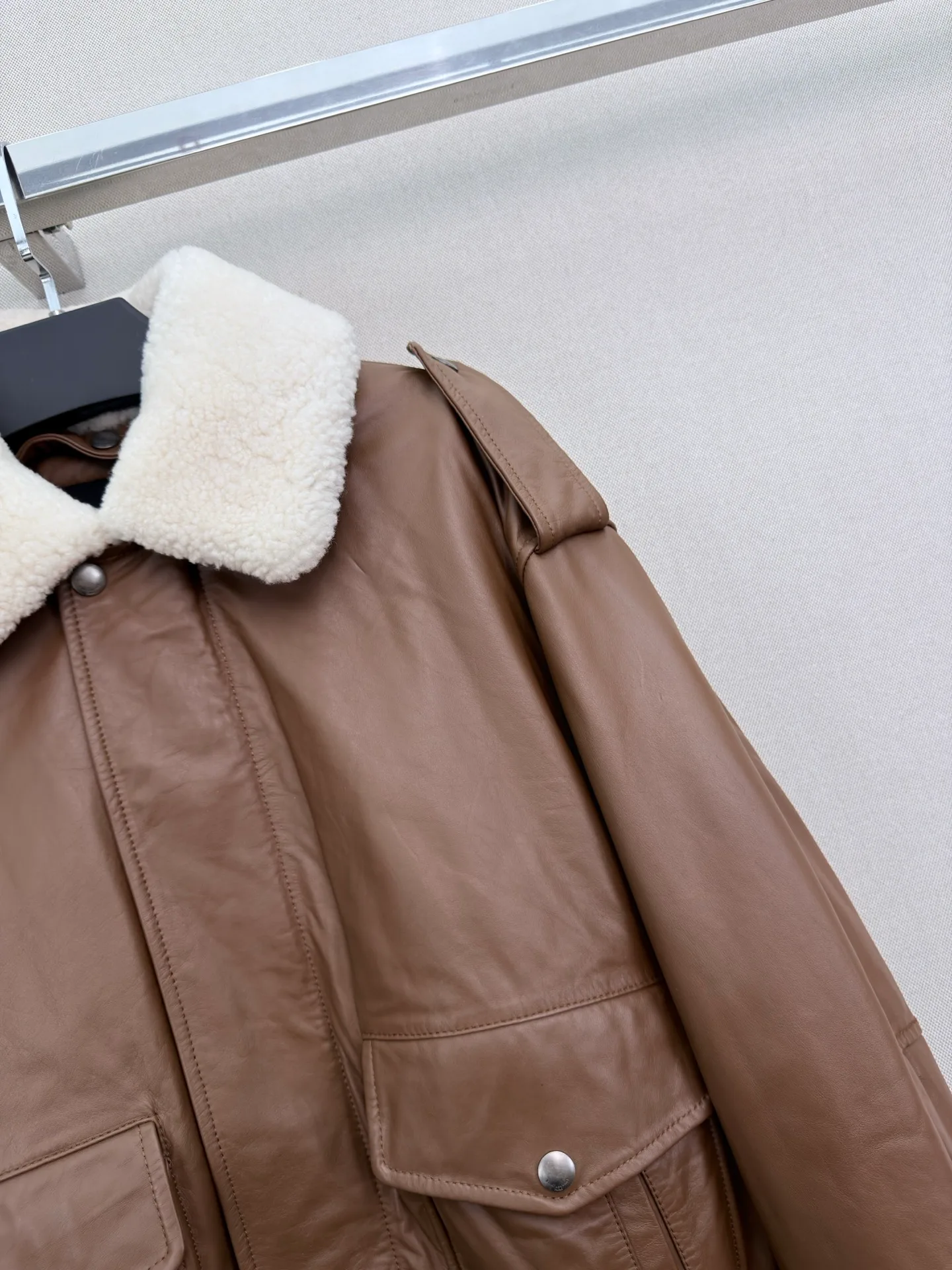 Women's Leather Jackets And Sheepskin Coats SAINT LAURENT 18056783