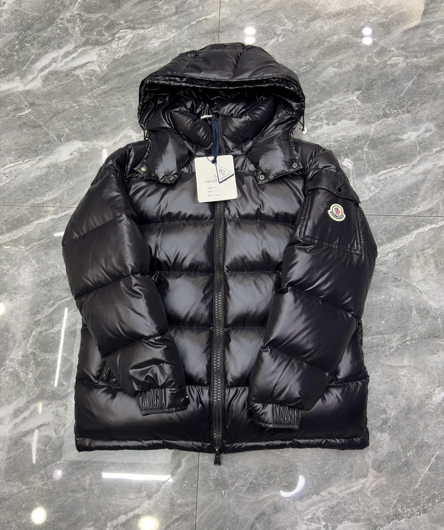 Women's Jackets And Down Jackets MONCLER 17568657