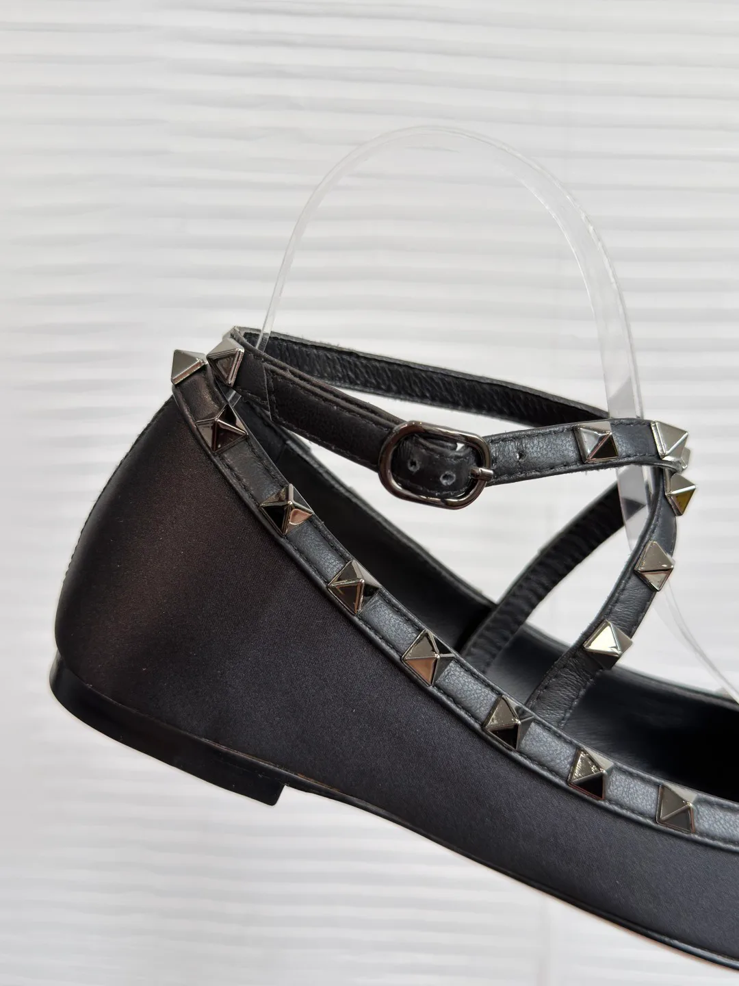 Women's Ballet Flats VALENTINO 18125367